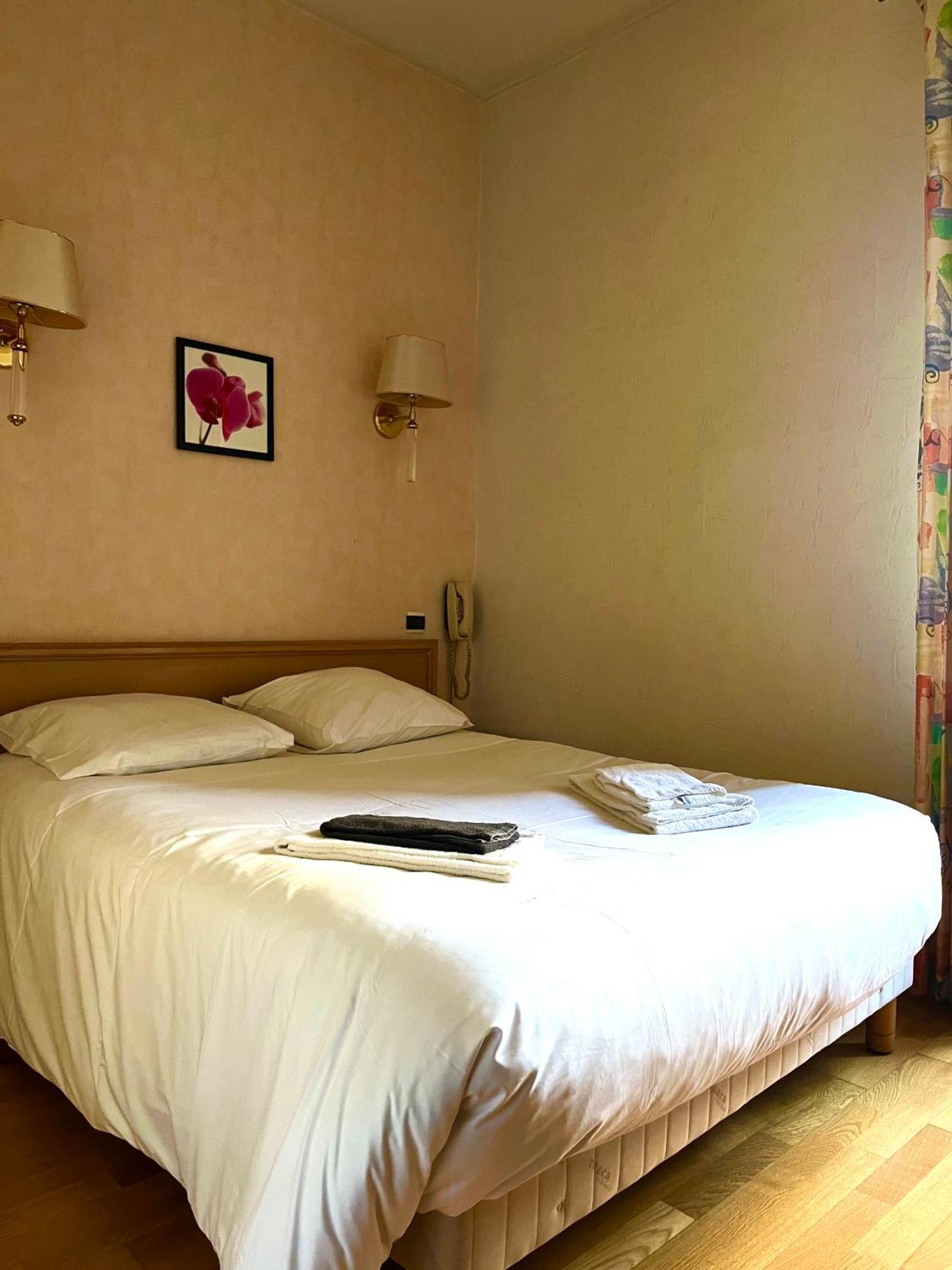 Hotel Restaurant Le Saint Nazaire Екстер'єр фото