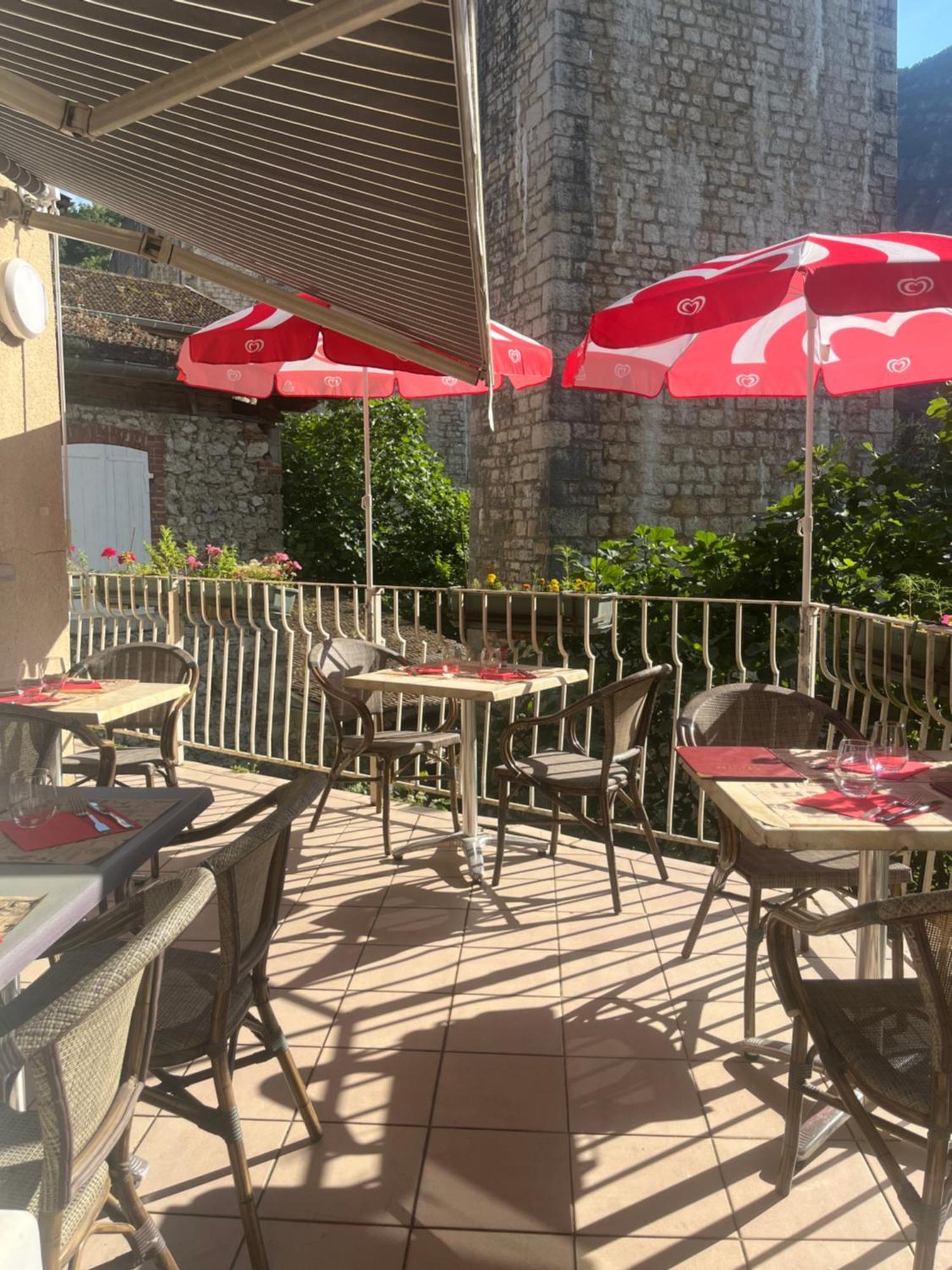 Hotel Restaurant Le Saint Nazaire Екстер'єр фото